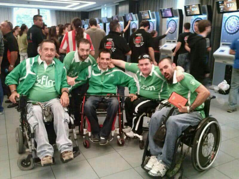 El equipo de dardos de la FLM logra una victoria y un segundo puesto en el Campeonato Autonómico de Madrid