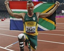 Detenido Pistorius tras la muerte de su novia