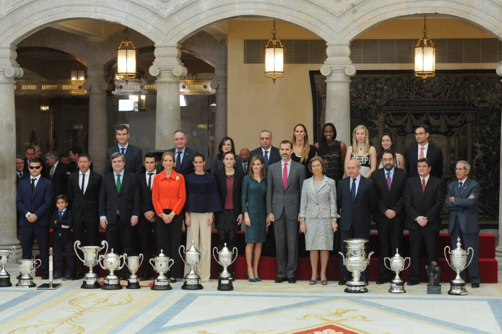 David Casinos recoge el Premio Olimpia de manos del Rey Don Felipe