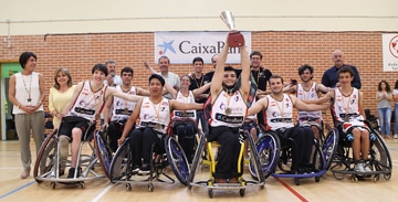 El Zuzenak destrona al CAI en el Campeonato de España de Escuelas de baloncesto en silla de ruedas
