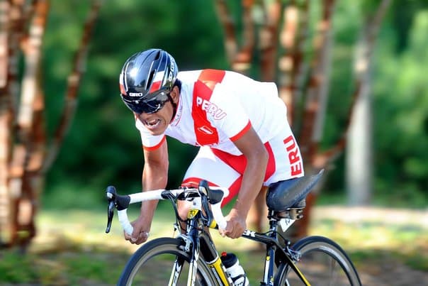 Paraciclista Israel Hilario orgulloso de liderar al Perú en desfile inaugural de Río 2016