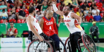 España luchará por un sueño bañado en oro