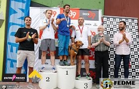 Urko Carmona revalida el título y la participación crece en el Campeonato de España de Paraescalada