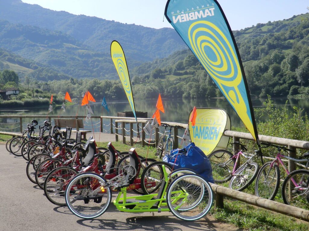 Ciclismo y senderismo inclusivo en Asturias