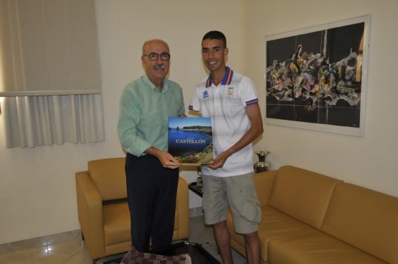 Martínez anima al paralímpico Abderrahman Ait a llevar el deporte provincial a lo más alto en los Juegos de Río de Janeiro