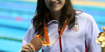 María Delgado se cuelga el bronce en el 100 espalda