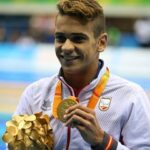 Óscar Salguero bracea hasta el oro