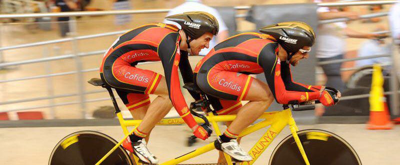 El tándem Ávila-Font roza el bronce en persecución