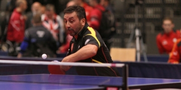 Juan Bautista Pérez acaricia la medalla en Río