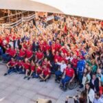 Los empleados de Liberty Seguros reciben al Equipo Paralímpico Español