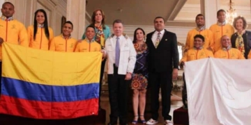 Santandereano recibió la bandera de Colombia para los Paralímpicos