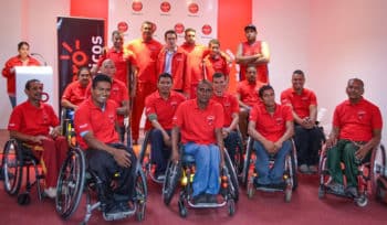 Talento y determinación en silla de ruedas