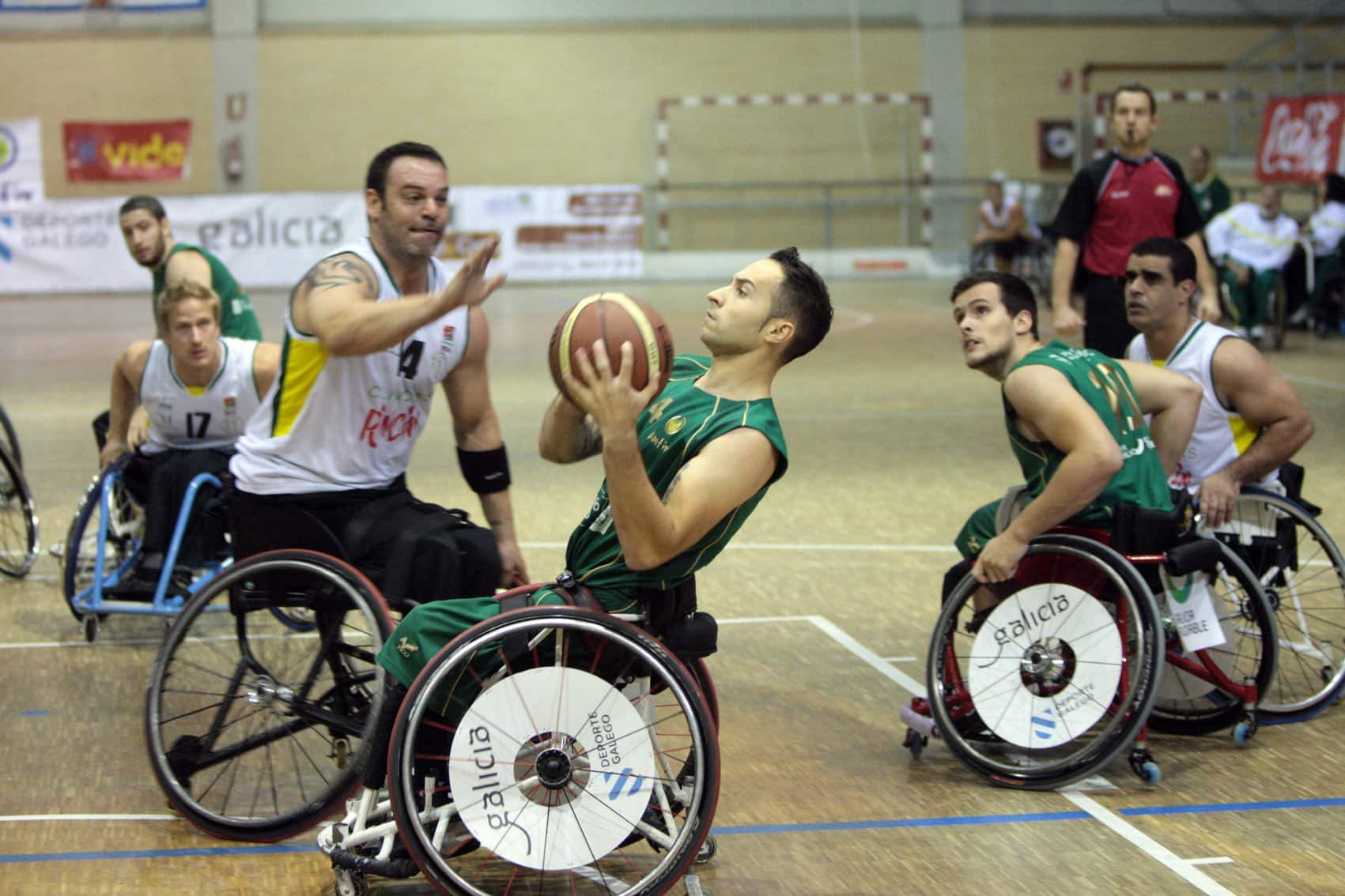 El Amfiv y el Amivel buscan mañana la victoria