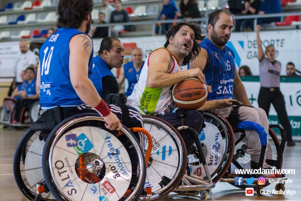 La defensa del MasVisión Amfiv B sorprende al Salto Bera Bera