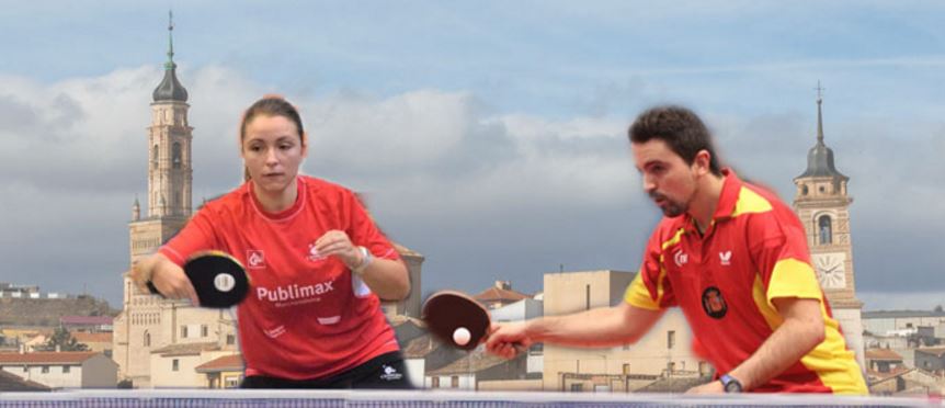 Jorge Cardona y Sara Escota fomentan el tenis de mesa en Ateca