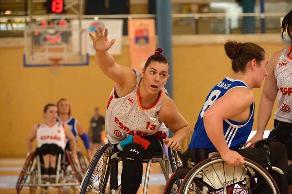 España no puede ante la Francia de Buso