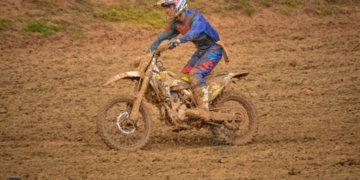Jon Idiakez se retira en Lleida debido a una avería en su moto