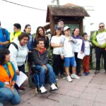 El senderismo inclusivo pisa la playa de Barrañán