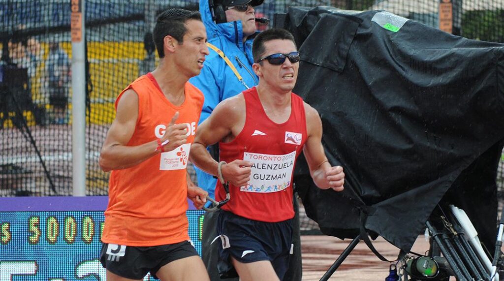 Cristian Valenzuela gana medalla de plata en final de los 5 mil metros en Mundial de Londres