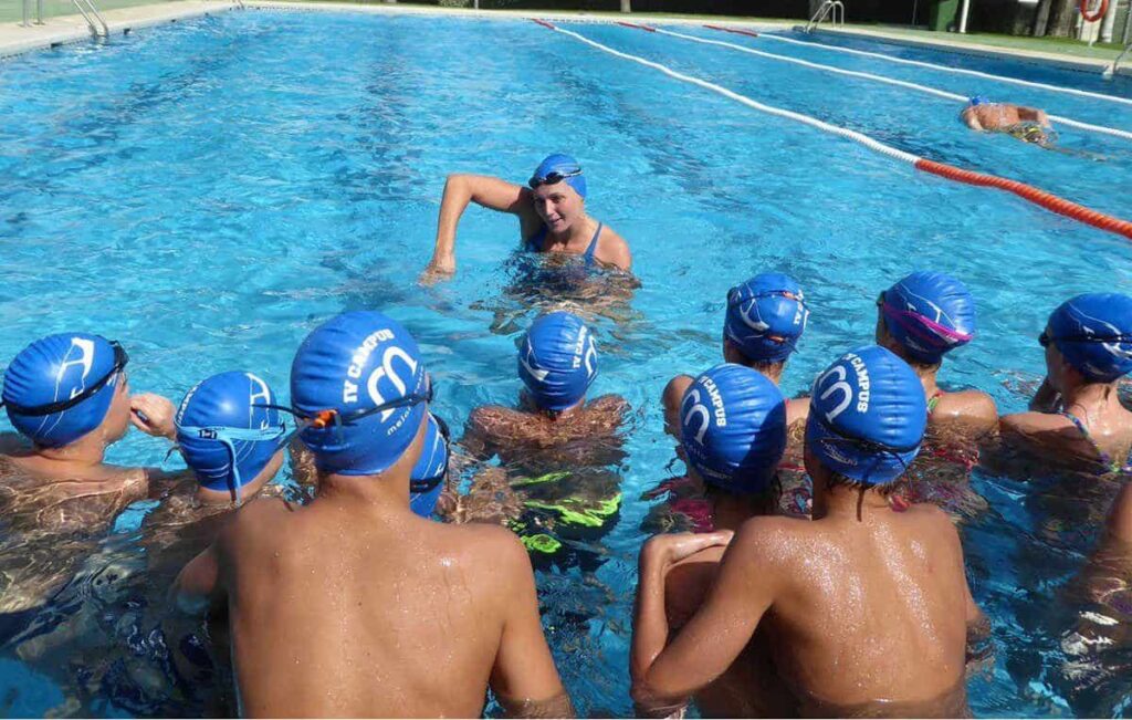Mélani Costa alimenta al futuro de la natación