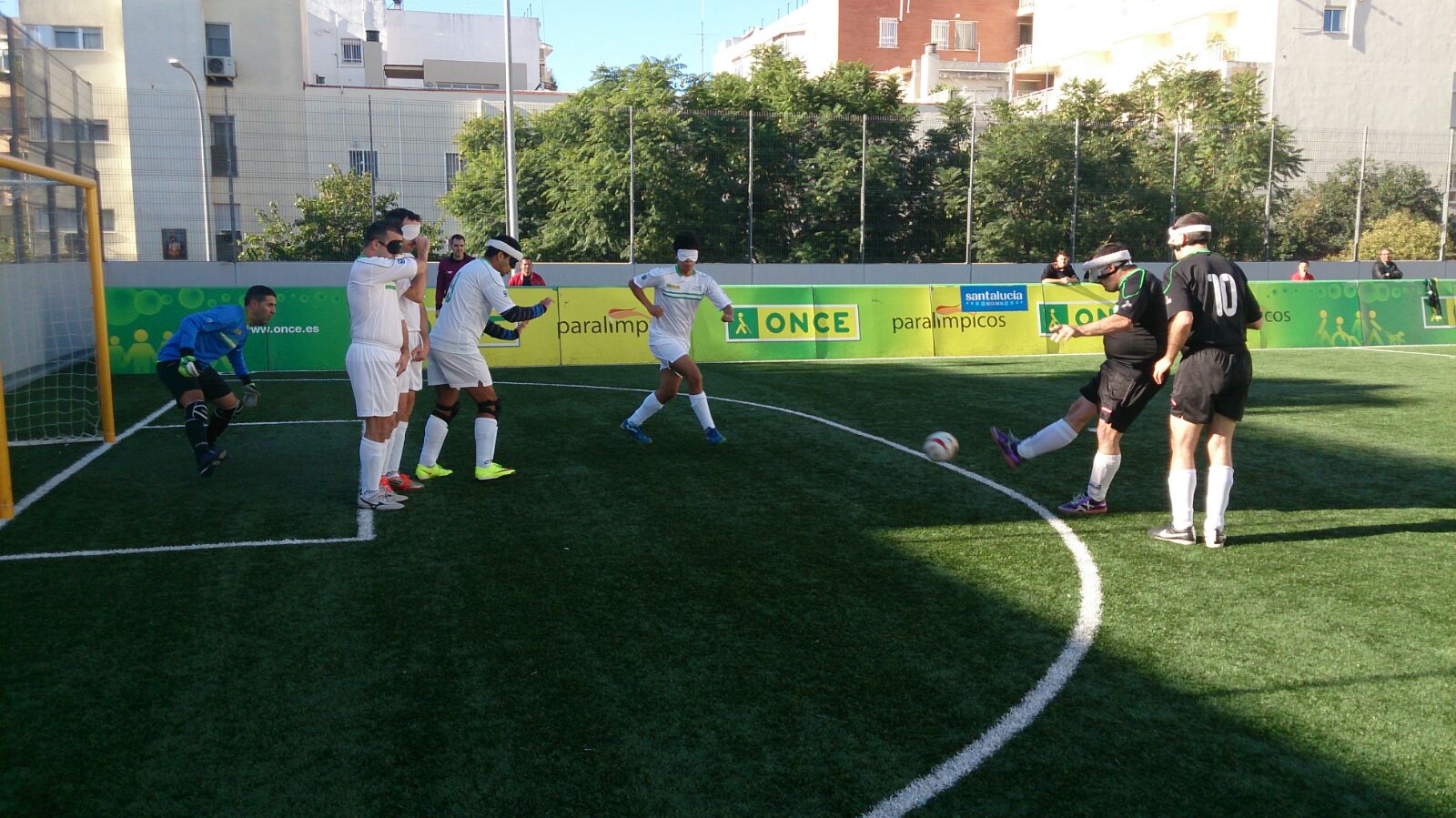 Sevilla y Granada buscan frenar el reinado del ONCE Málaga