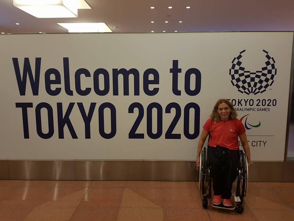 La incombustible Esther Torres, de la canasta a la raqueta