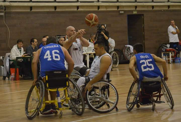 El Amiab Albacete se pasea ante el Vistazul