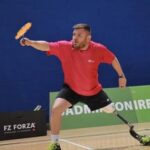 Simón Cruz inicia con victoria el Europeo de parabádminton