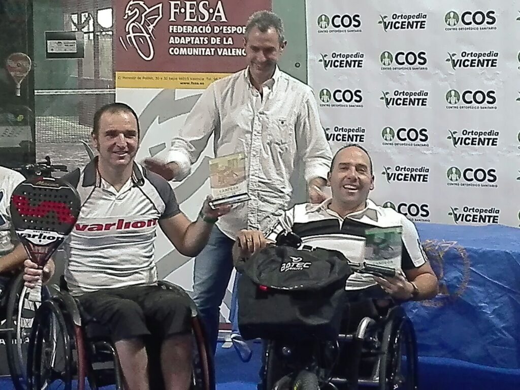 Triunfo de Óscar Agea y Edorta de Anta en la copa de España de pádel en silla de ruedas