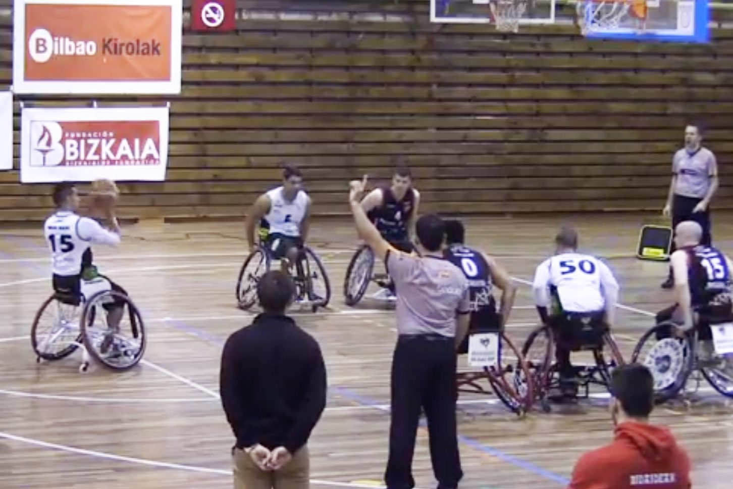 El Mideba Extremadura toma el Pabellón Txurdinaga