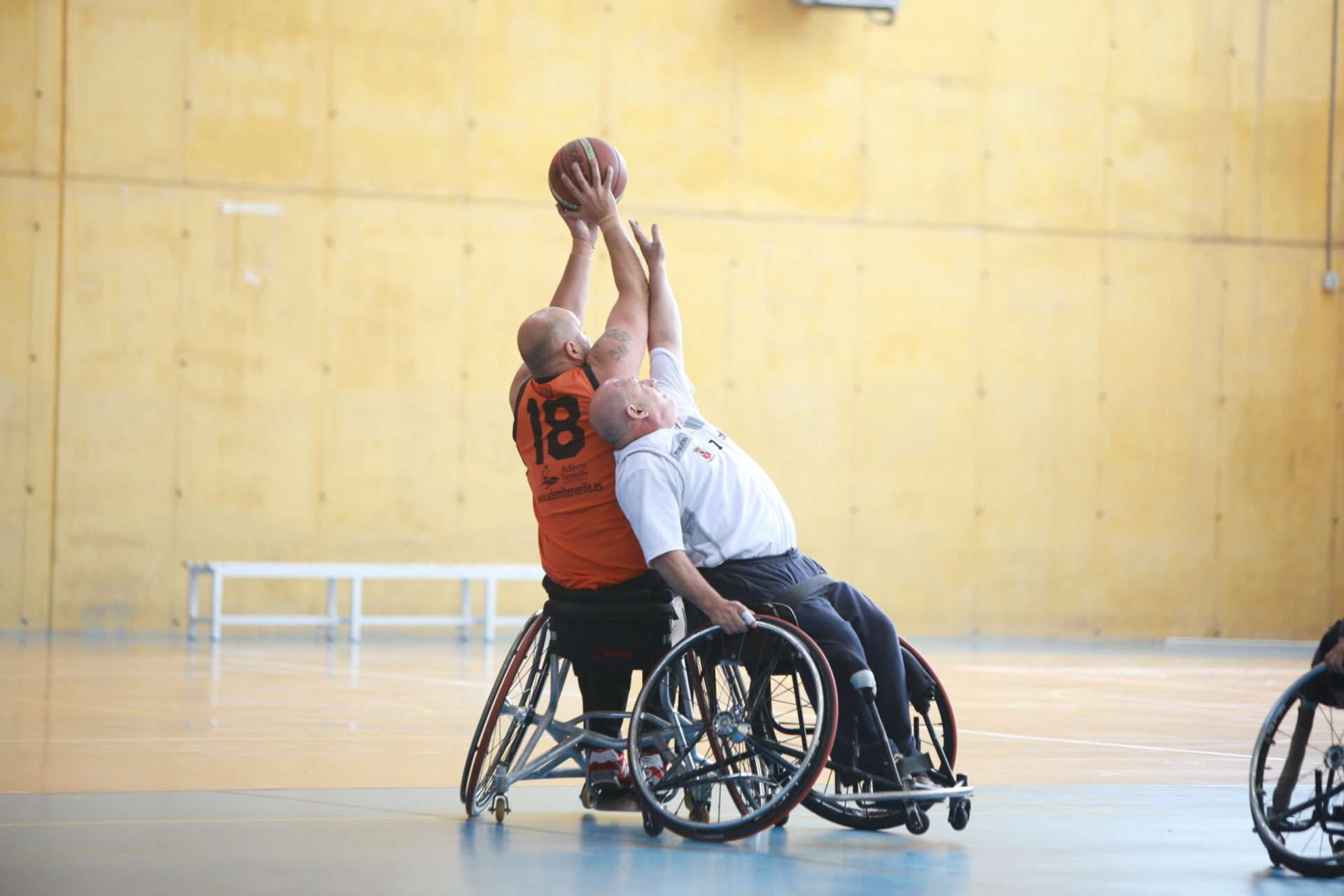 País Vasco se lleva el campeonato escolar de baloncesto en silla