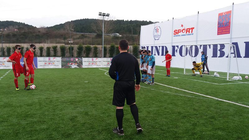 España golea a Rusia en la Copa Estambul