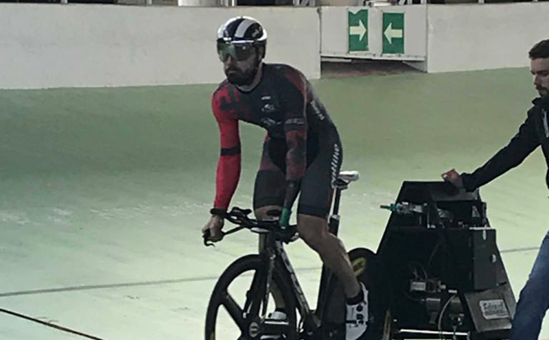 Alfonso Cabello regresa al velódromo con galones
