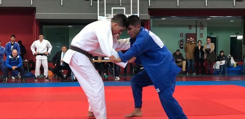 Los favoritos se imponen en el campeonato de España de judo