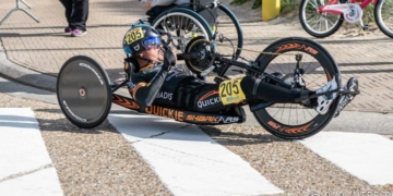 El handbiker Sergio Garrote persigue el maillot arco iris