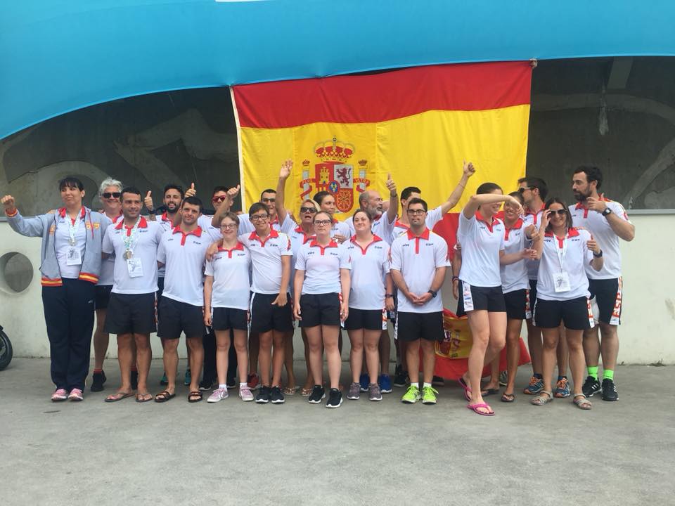 España hace historia en París