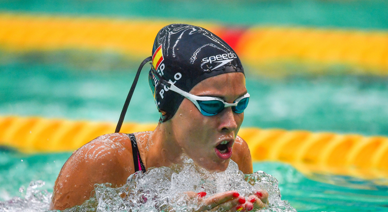 Lluvia de preseas para España en la piscina de Dublín