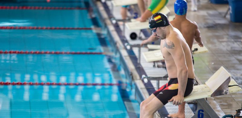 Toni Ponce, una ascensión silenciosa en la piscina