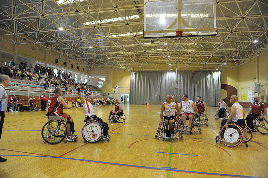 Las Rozas FDI impone su experiencia en Puertollano