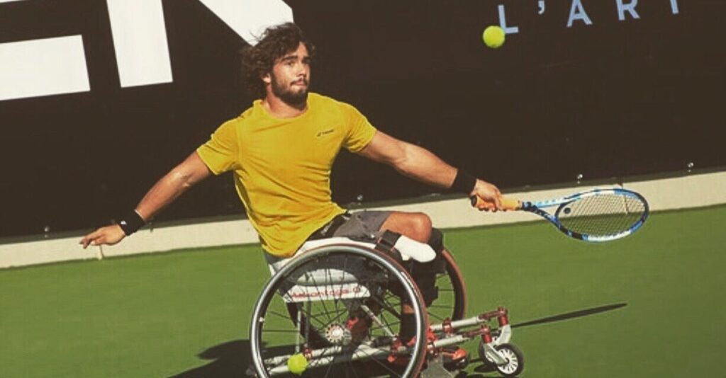 Dani Caverzaschi se exhibe en ‘casa’ de Guga Kuerten