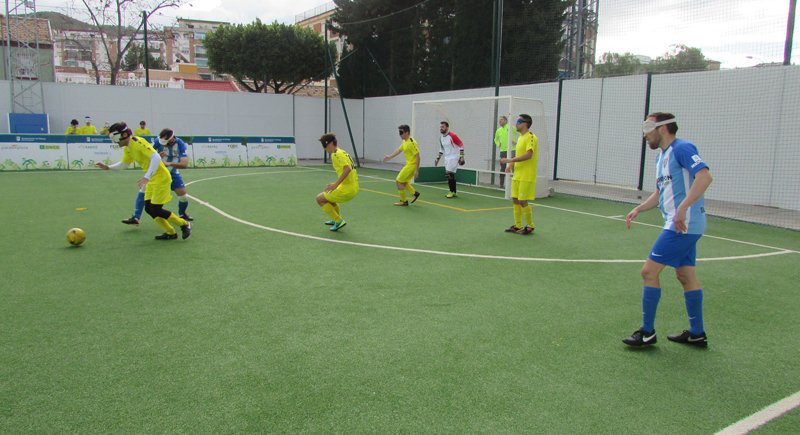 La Liga española de fútbol para ciegos alza el telón