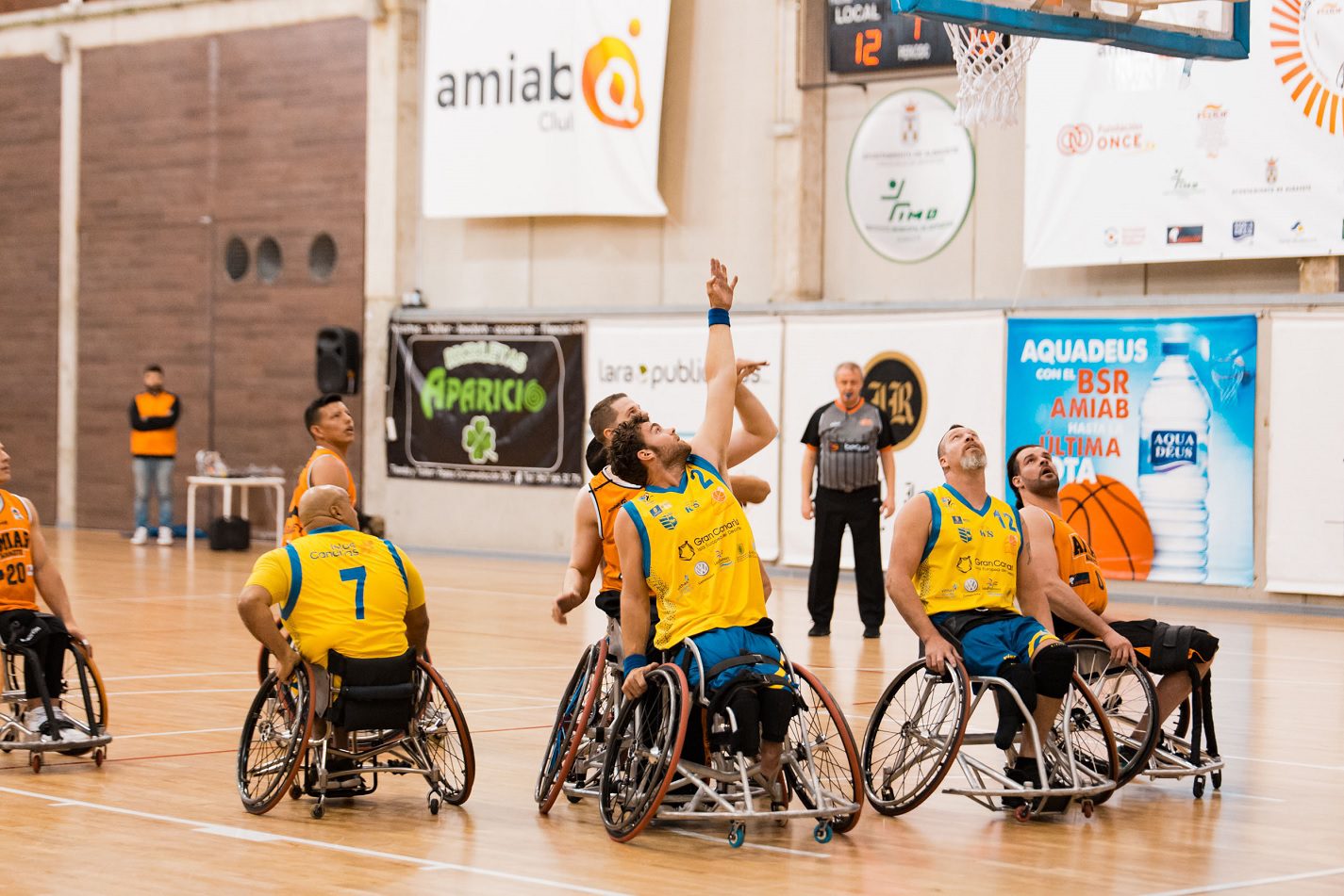 Un Amiab con cansancio acumulado recibe al colista