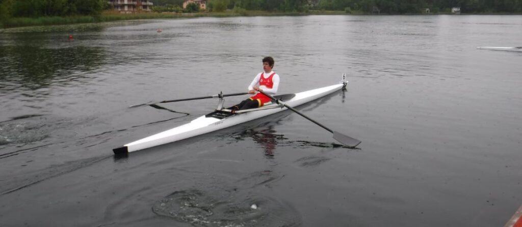 Jorge Pineda roza el podio en la regata de Gavirate