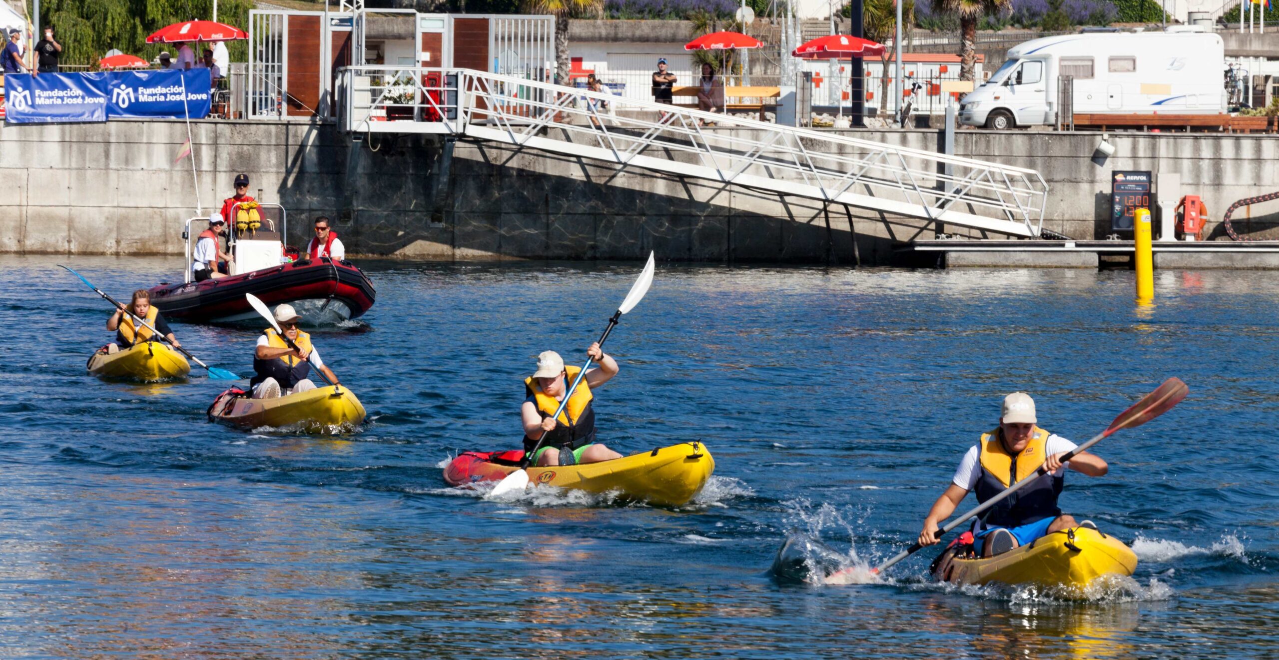 A Coruña se llena de regatas
