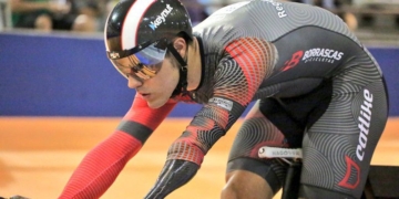 Alfonso Cabello firma otra hazaña en el velódromo Luis Puig