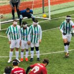 Betis San Isidro se agarra al liderato en la Liga de fútbol para ciegos