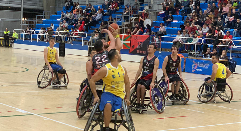 El Gran Canaria fulmina al Zuzenak al son de Jorge Sánchez