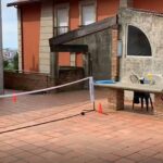 El patio de casa, la improvisada pista de tenis de Martín de la Puente