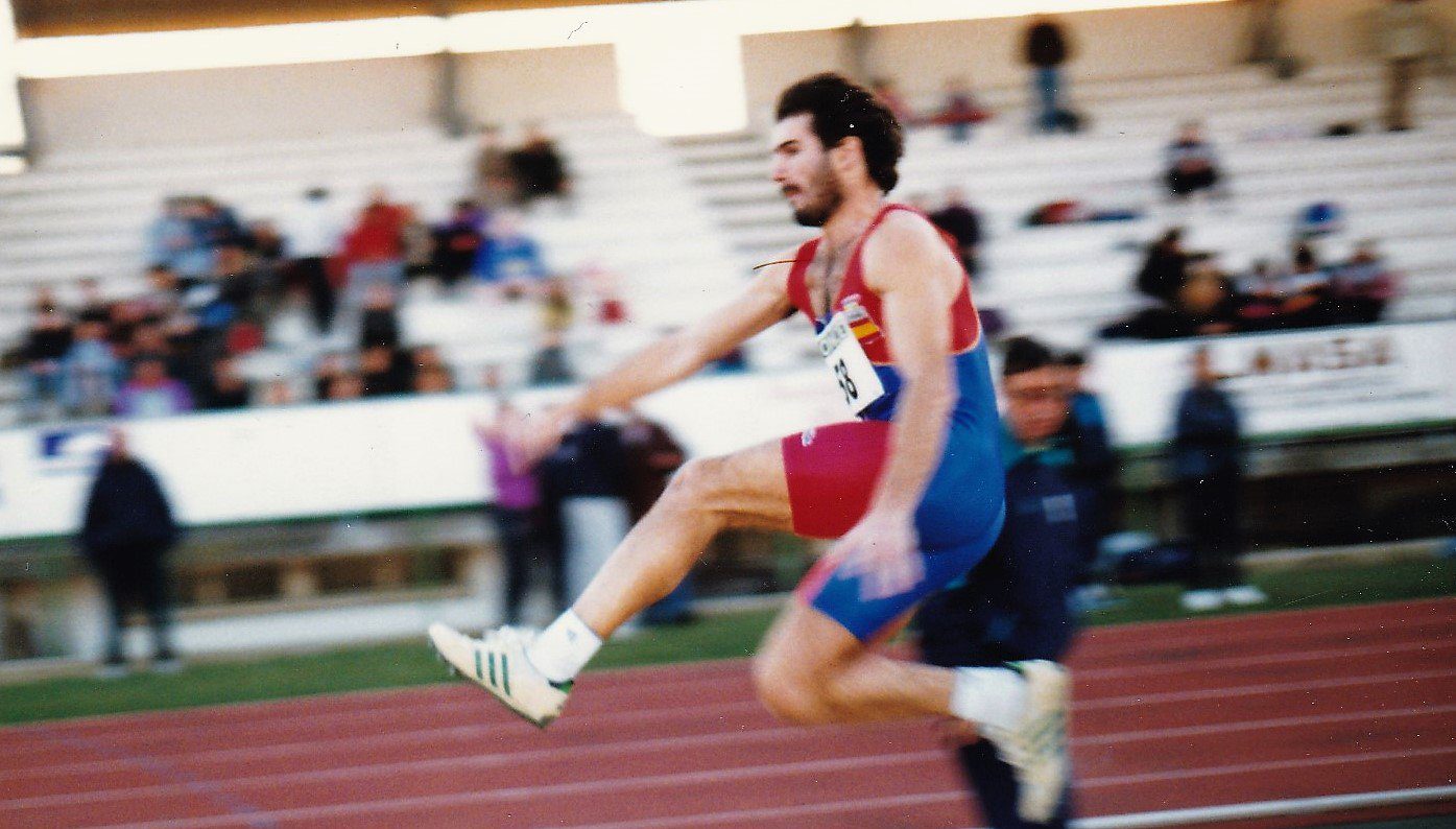 Manolo Rodríguez, el ‘canguro’ que dejó huella en el foso de arena