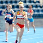 Adi Iglesias, la gacela de trenzas doradas que crece ante la adversidad